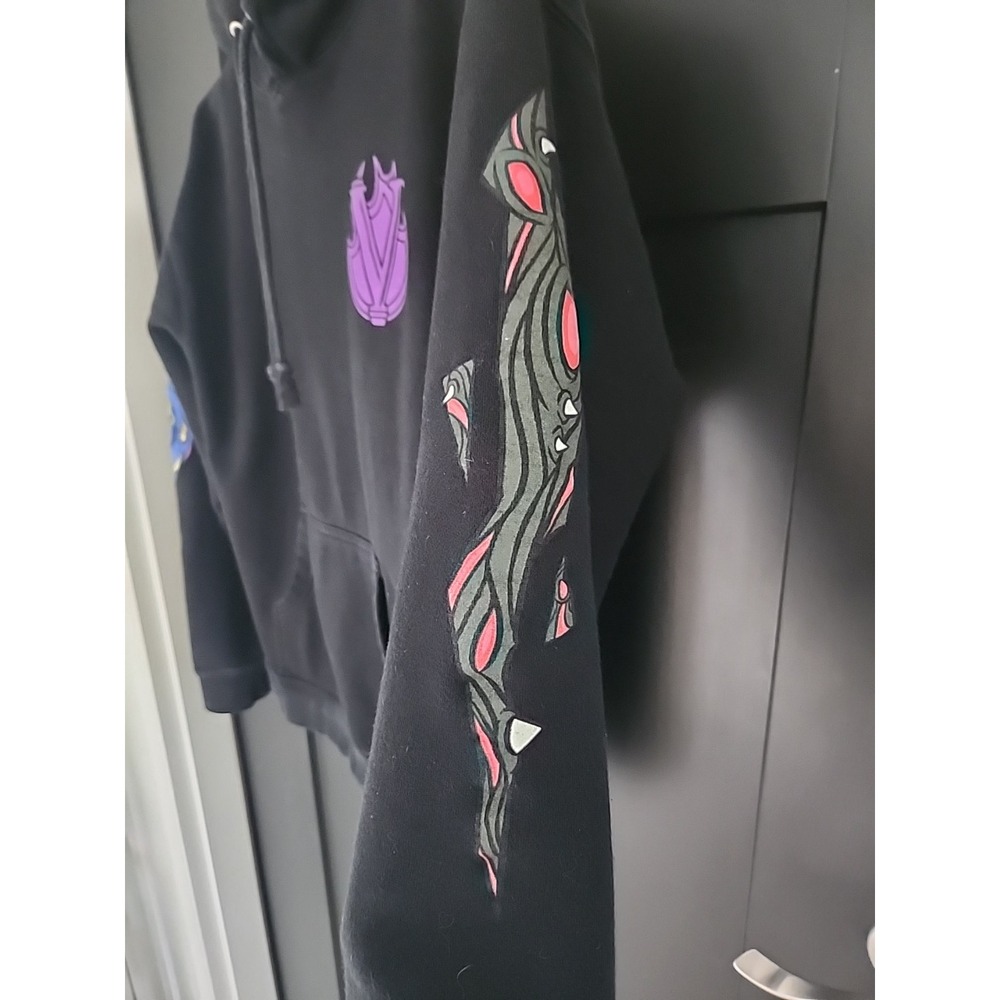 Living World of Verum Men's Medium Black Hoodie - Picture 6 of 6